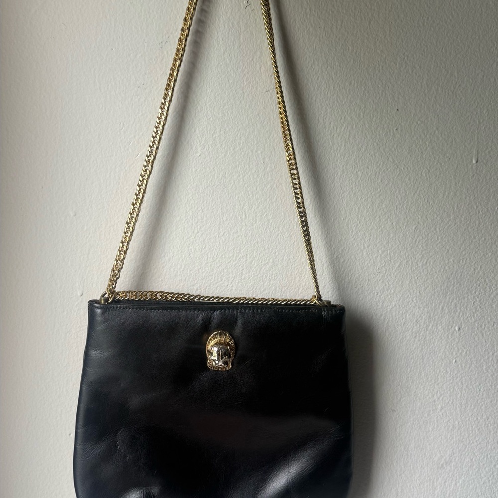 Chic Black Leather Shoulder Bag with Gold Chain